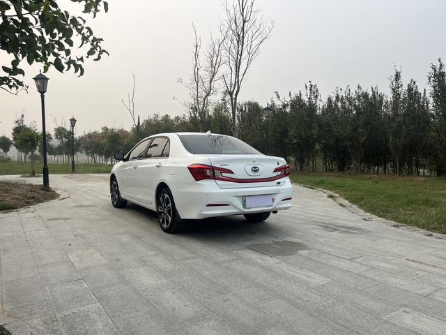 BYD Qin DM