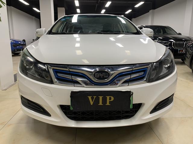 BYD e5