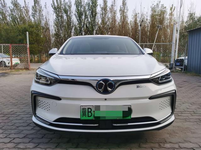 BAIC Beijing EU5