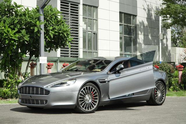 Aston Martin Rapide