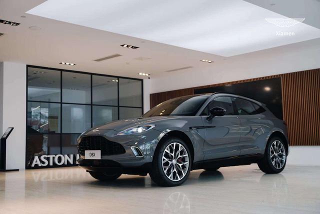 Aston Martin DBX