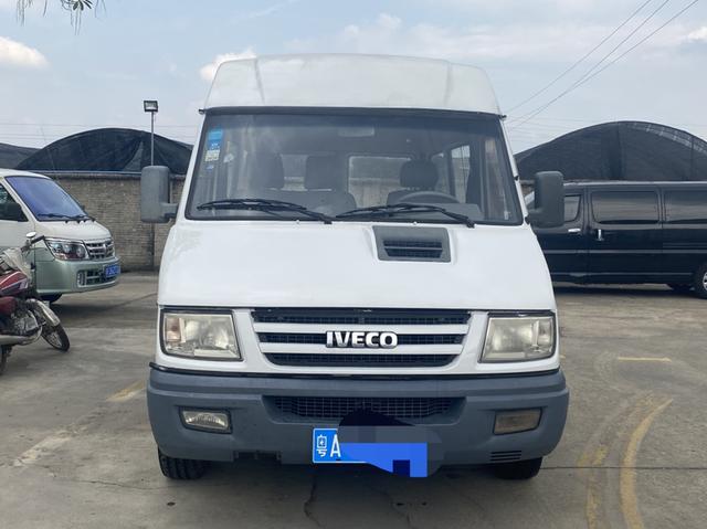 Iveco proud