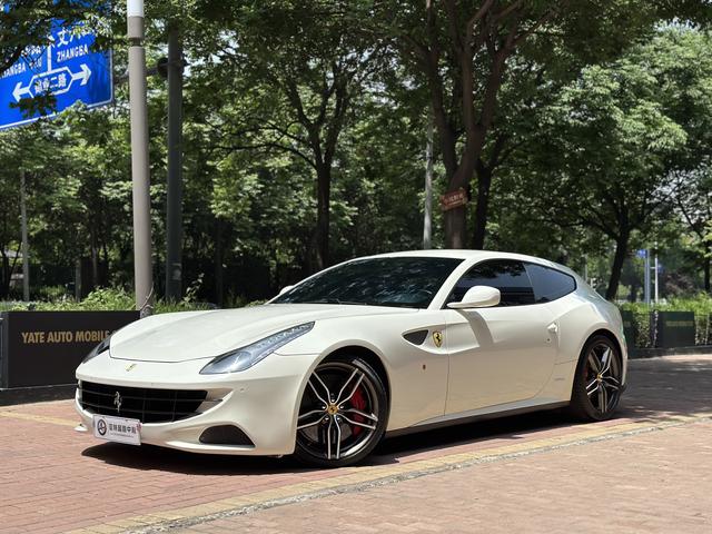 Ferrari FF