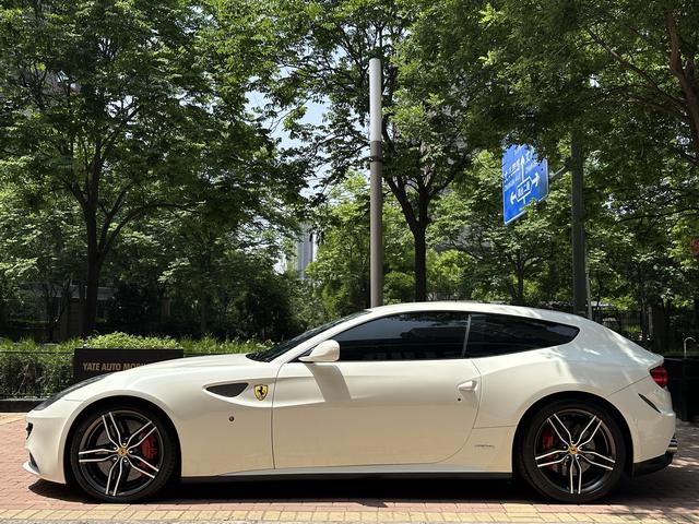 Ferrari FF