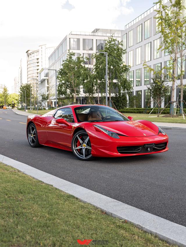 Ferrari 458