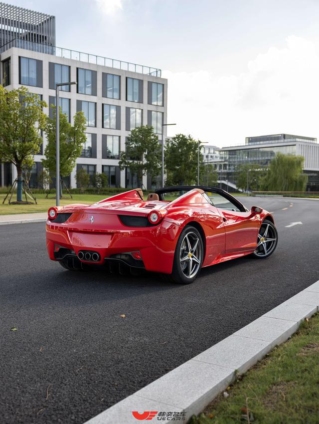 Ferrari 458