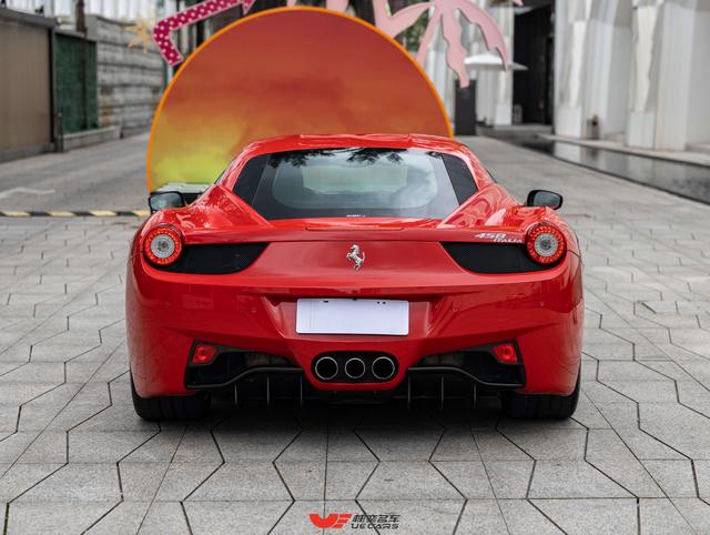 Ferrari 458