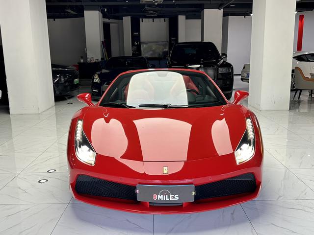 Ferrari 488