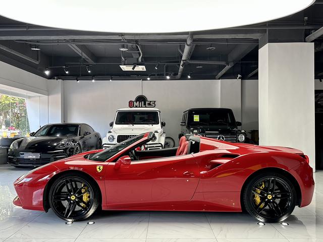 Ferrari 488