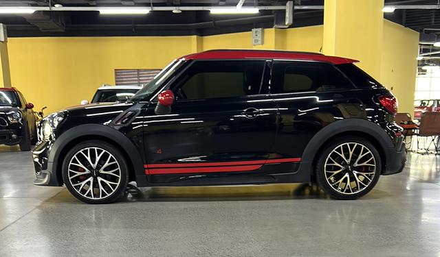 MINI JCW PACEMAN