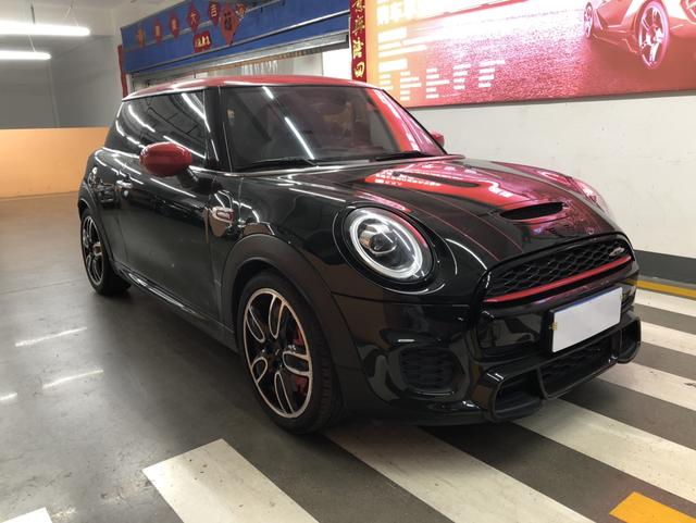 MINI JCW