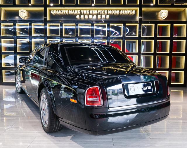 Rolls Royce Phantom