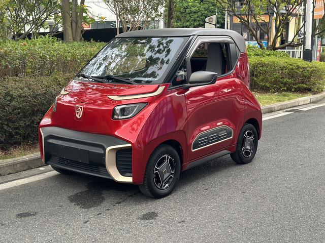 Baojun E200