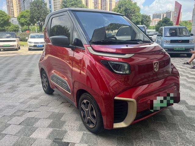 Baojun E200