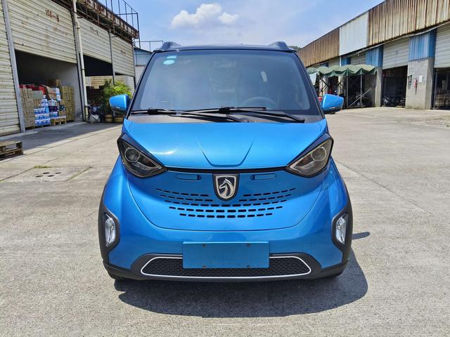 Baojun E100