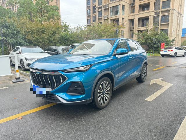 Oshan Changan Auchan X5