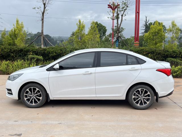 Chery Arrizo 5