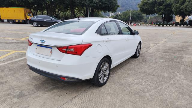 Chery Arrizo 5