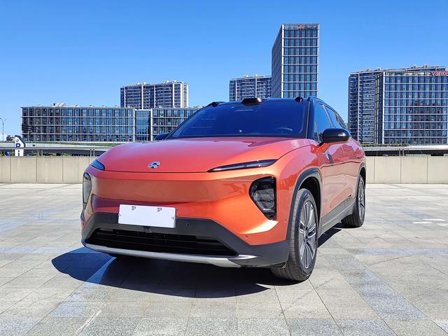 NIO ES7