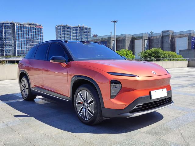 NIO ES7