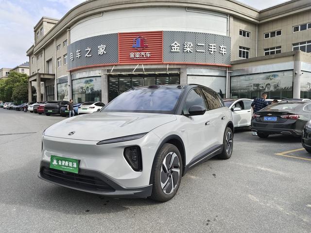 NIO ES6