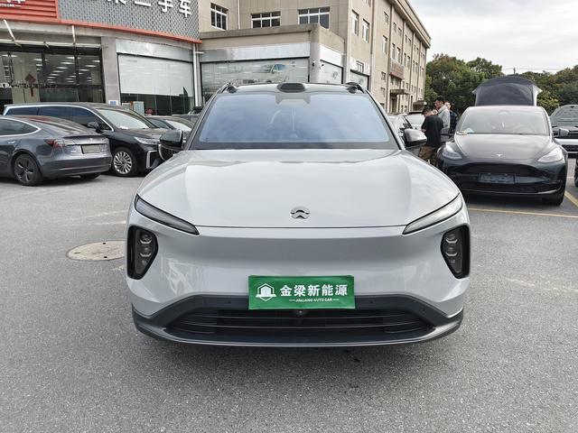 NIO ES6