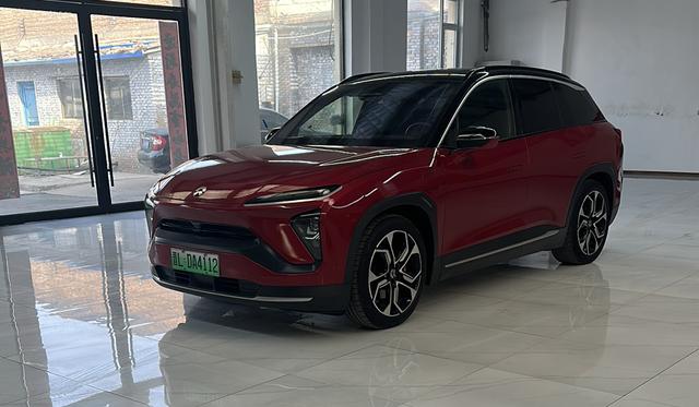 NIO ES6