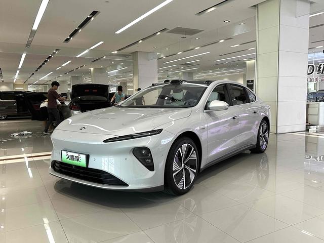 NIO ET7