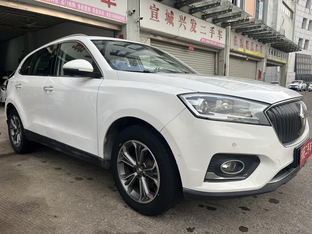 Borgward BX7