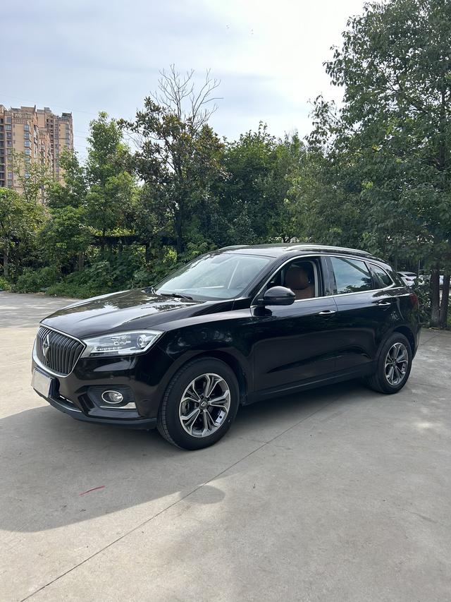 Borgward BX7