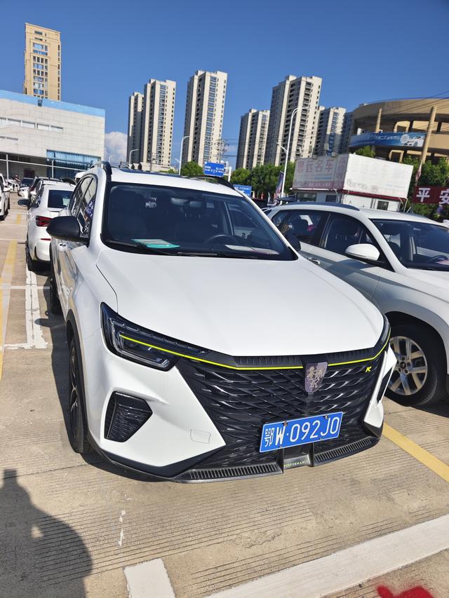 Roewe RX5