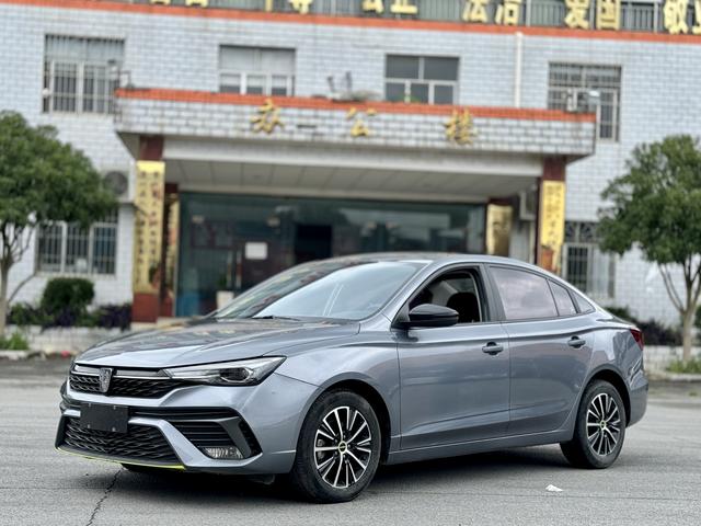 Roewe i5