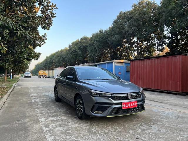 Roewe i5