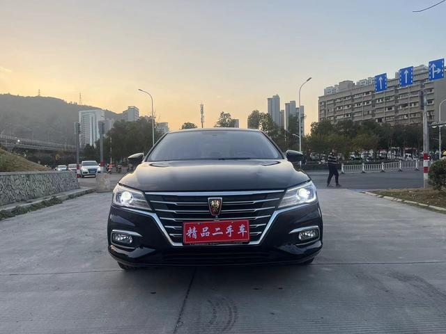 Roewe i5