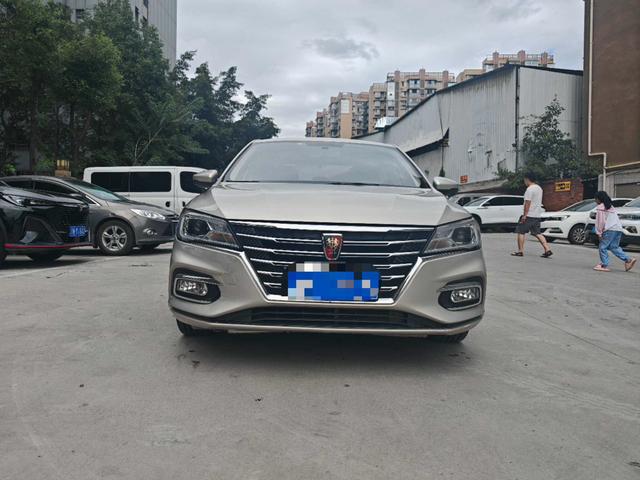 Roewe i5