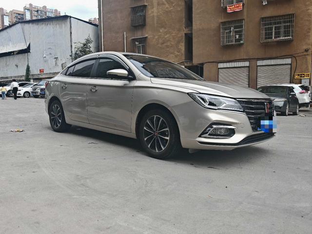 Roewe i5