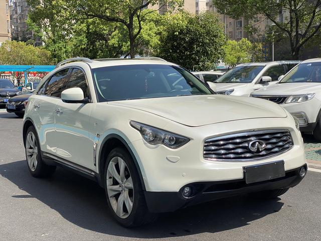 Infiniti FX