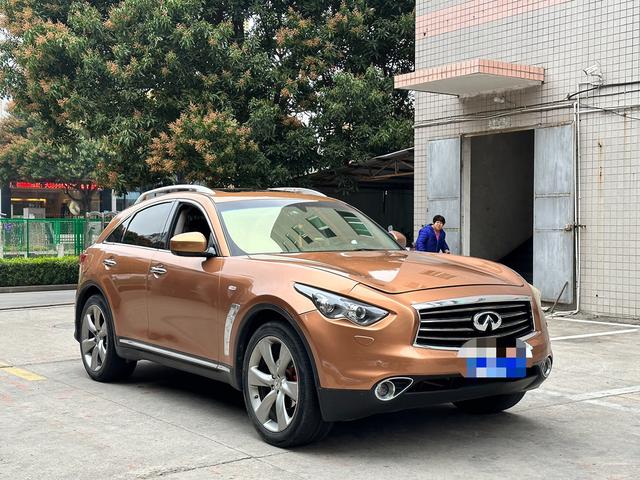 Infiniti FX