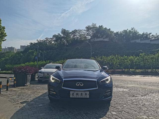 Infiniti Q50L