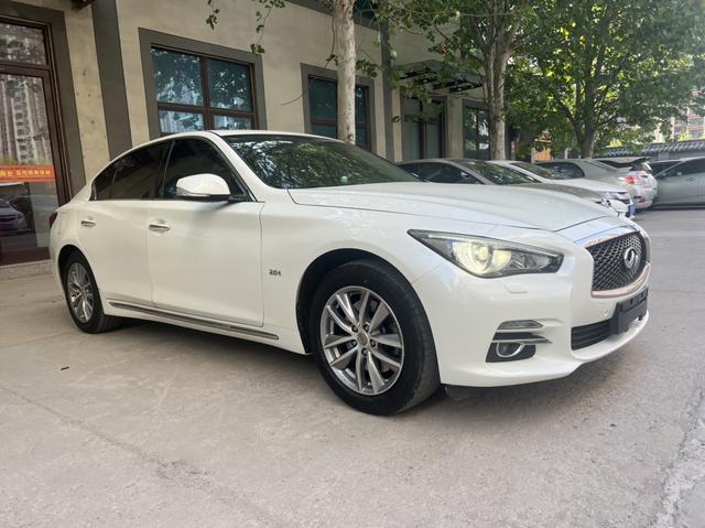 Infiniti Q50L