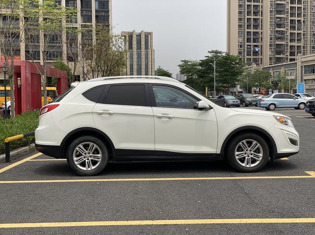 GAC Trumpchi GS5