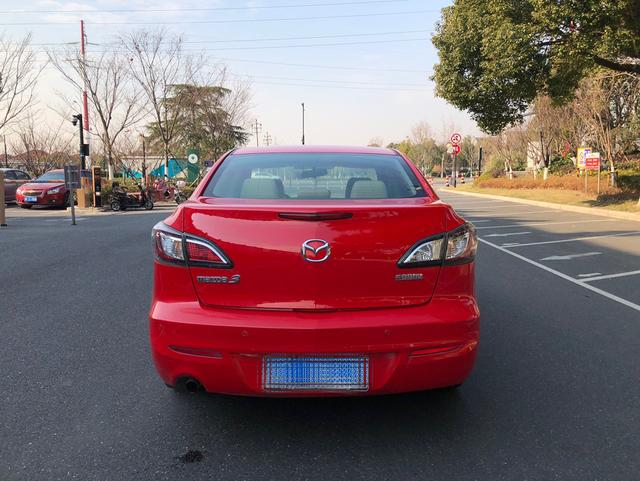 Mazda 3 star