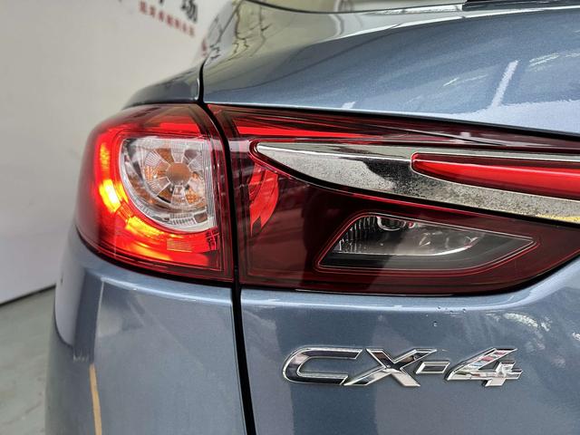 Mazda CX-4