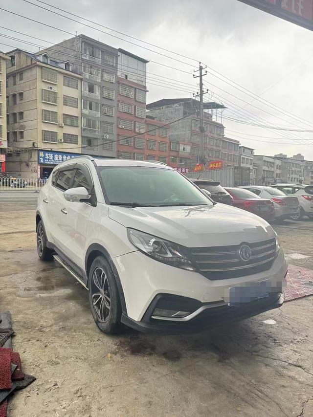 Dongfeng Fengon 580