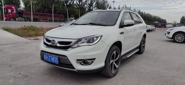 BYD S7