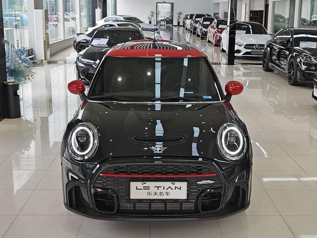 MINI JCW