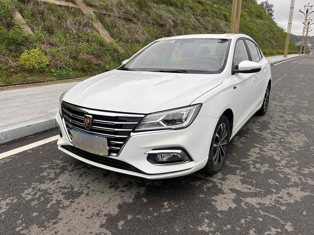 Roewe i5