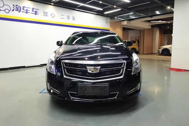 Cadillac XTS