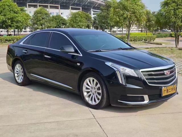 Cadillac XTS