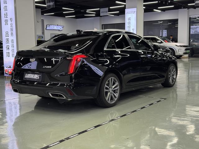 Cadillac CT4